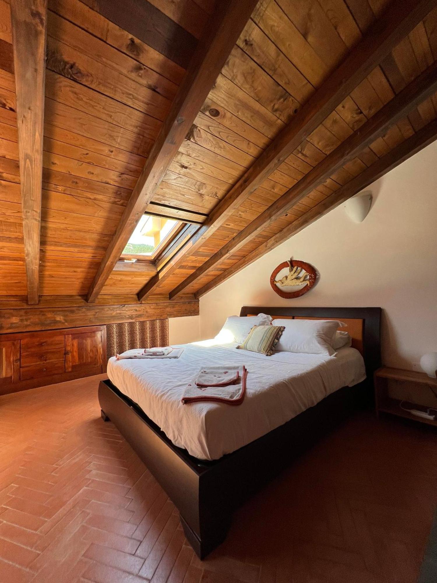 Casa Boru - A Beautiful Fully Restored Spacious House With Fantastic Views Calice al Cornoviglio Buitenkant foto