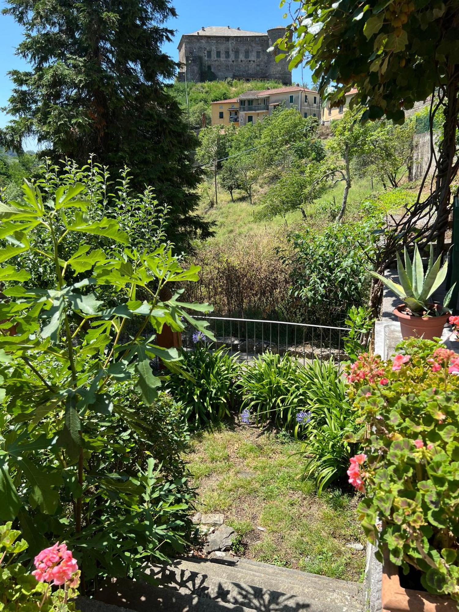 Casa Boru - A Beautiful Fully Restored Spacious House With Fantastic Views Calice al Cornoviglio Buitenkant foto