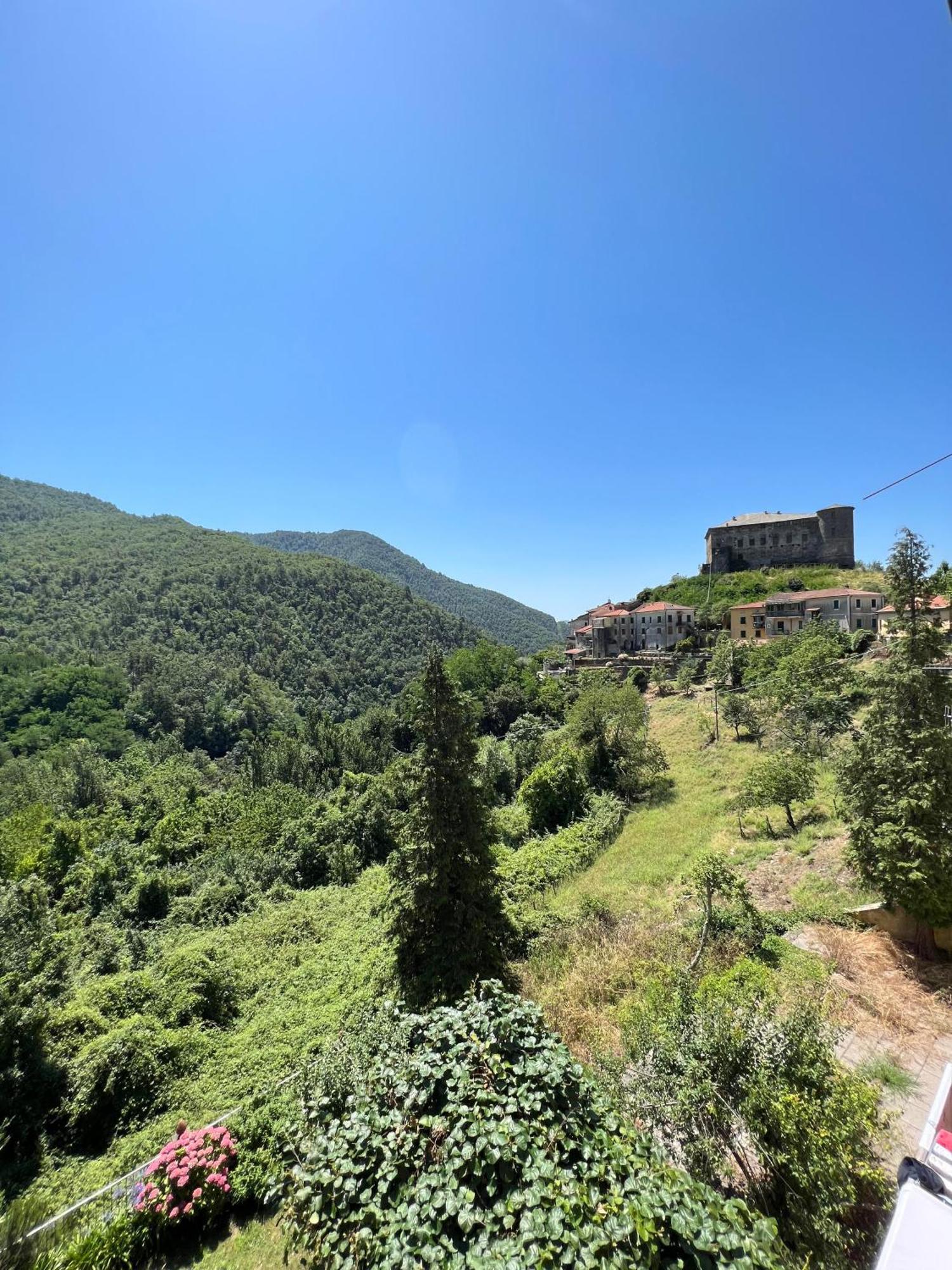 Casa Boru - A Beautiful Fully Restored Spacious House With Fantastic Views Calice al Cornoviglio Buitenkant foto