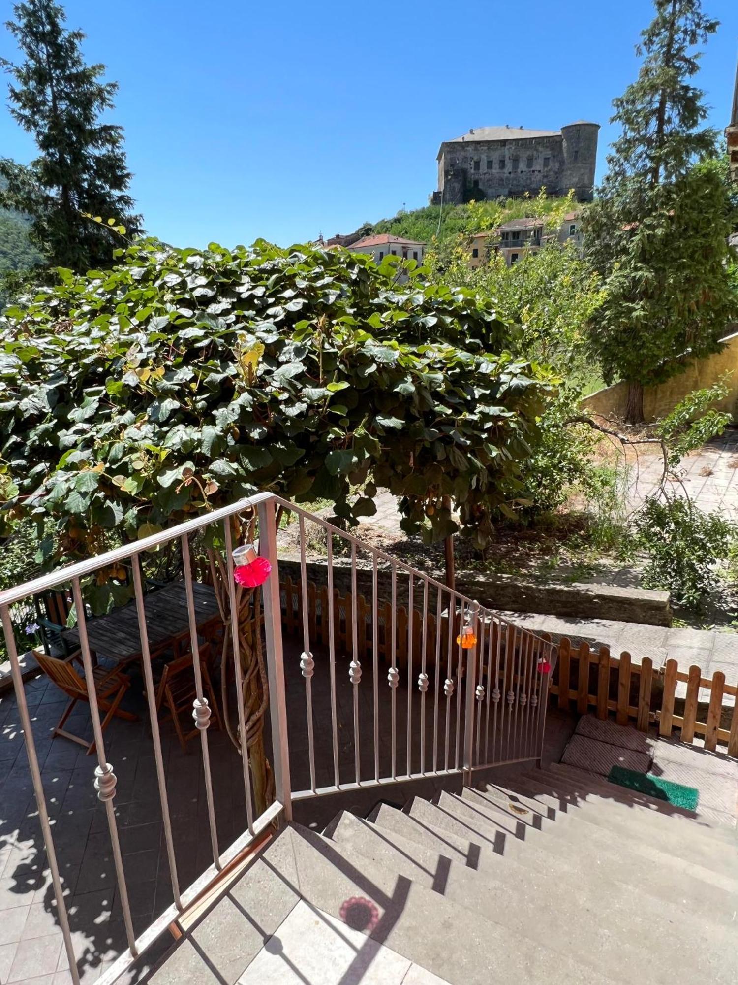 Casa Boru - A Beautiful Fully Restored Spacious House With Fantastic Views Calice al Cornoviglio Buitenkant foto