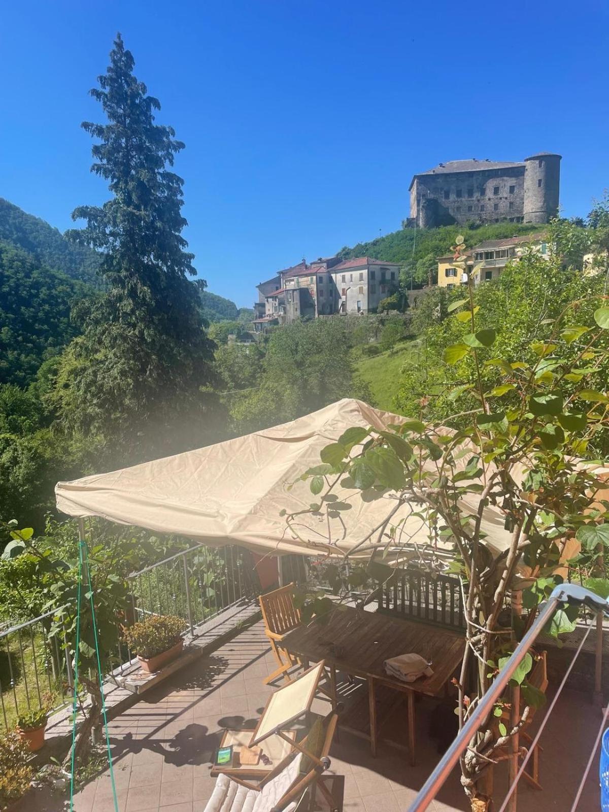 Casa Boru - A Beautiful Fully Restored Spacious House With Fantastic Views Calice al Cornoviglio Buitenkant foto